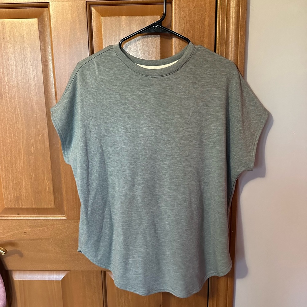 Thread and Supply Women’s Short Sleeve Sweater